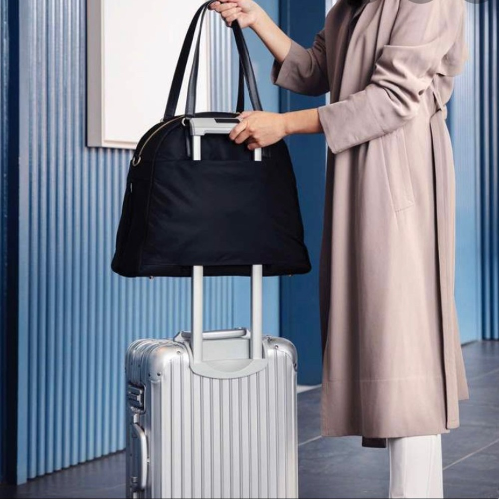 Lo & Sons O.G. Bag Black with Gold Hardware